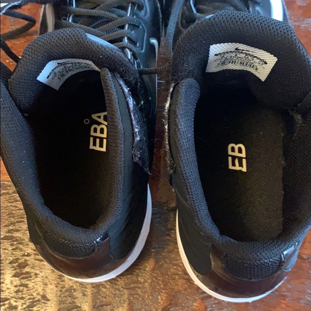Men’s Nike Baseball Cleats. Size 9. Used - Picture 7 of 8